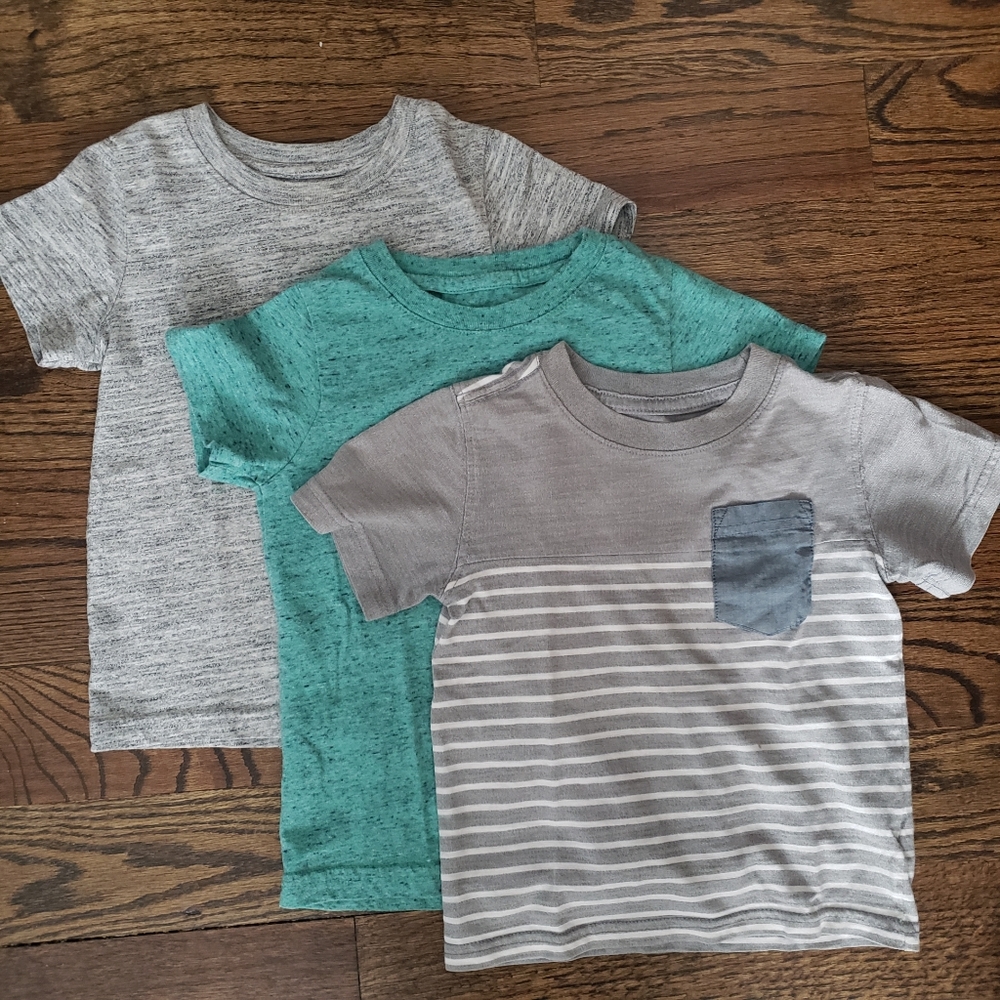 *bundle* 2T short sleeve shirts